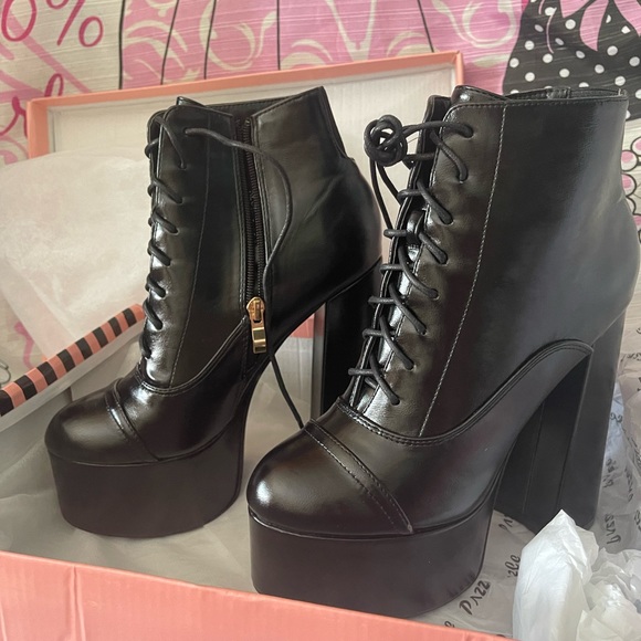 Dolls kill platforms boots - Picture 1 of 5